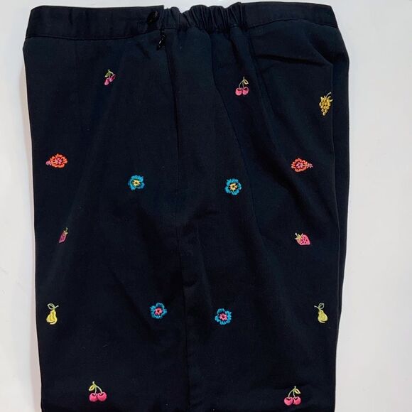 DRAPERS & DAMON'S PETITE STRECH FRUIT EMBROIDERED CROPPED PANTS Sz 12P - Picture 15 of 15
